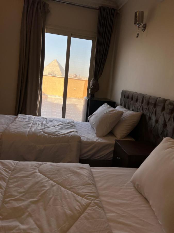 Bedouin Pyramids View Hotel Kafret el-Gabal Екстериор снимка