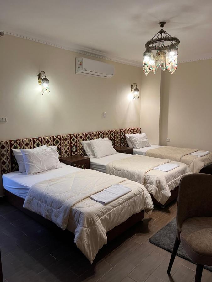 Bedouin Pyramids View Hotel Kafret el-Gabal Екстериор снимка