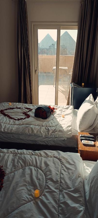 Bedouin Pyramids View Hotel Kafret el-Gabal Екстериор снимка