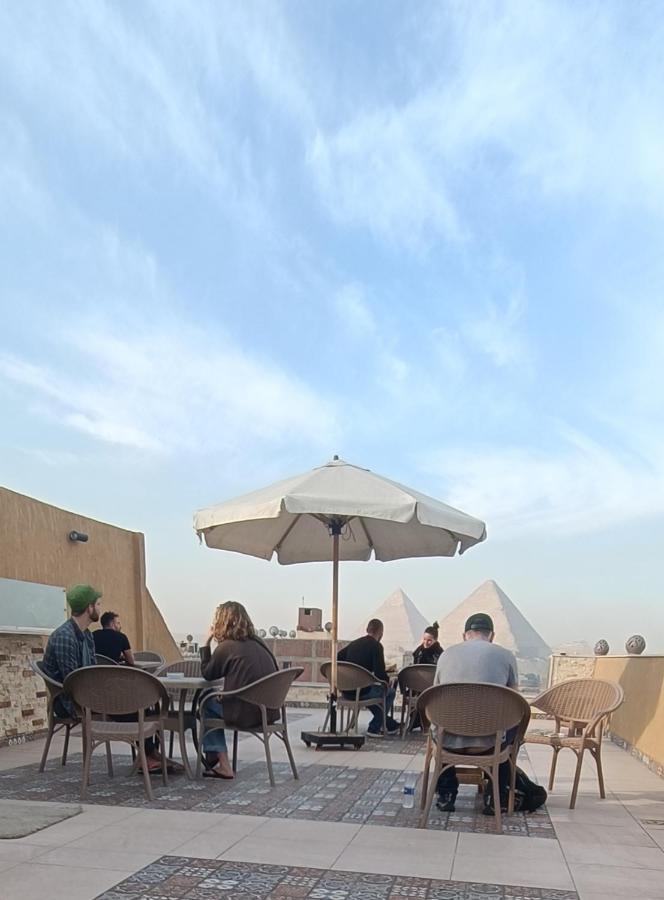 Bedouin Pyramids View Hotel Kafret el-Gabal Екстериор снимка